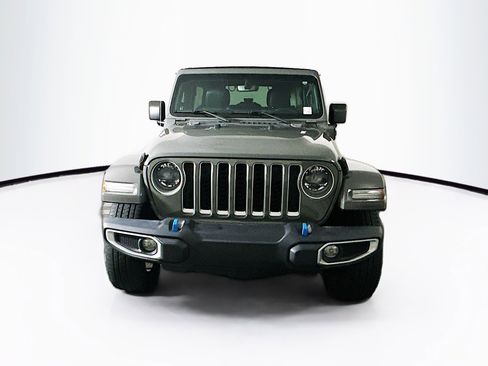 Used 2023 Jeep Wrangler Sahara image 2