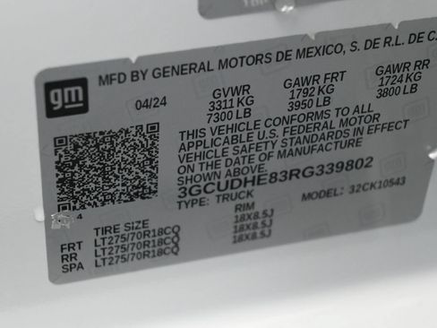 Used 2024 Chevrolet Silverado 1500 ZR2 w/ Technology Package AWD/4WD image 19