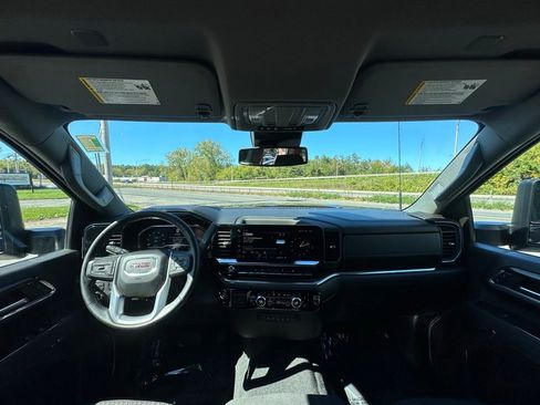 Used 2024 GMC Sierra 2500 SLE w/ SLE Value Package; image 19