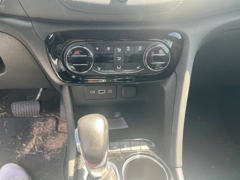 Used 2023 Buick Encore GX Select FWD image 13