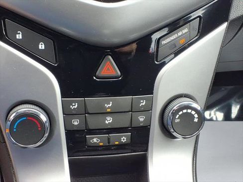 Used 2014 Chevrolet Cruze LT FWD image 23