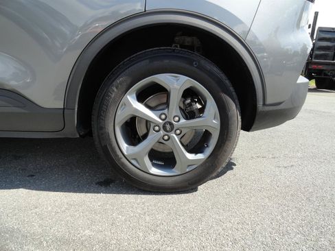 Used 2025 Ford Escape ST-Line AWD/4WD image 9
