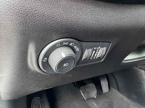 Used 2024 Jeep Compass Limited AWD/4WD image 28