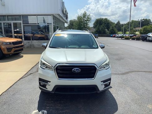 Used 2019 Subaru Ascent Touring AWD/4WD image 2