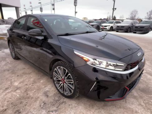 Certified 2022 Kia Forte GT FWD image 2