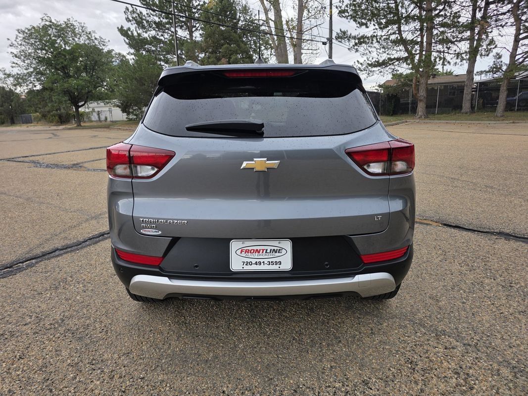 Used 2021 Chevrolet TrailBlazer LT w/ Premium Seating Package AWD/4WD image 5