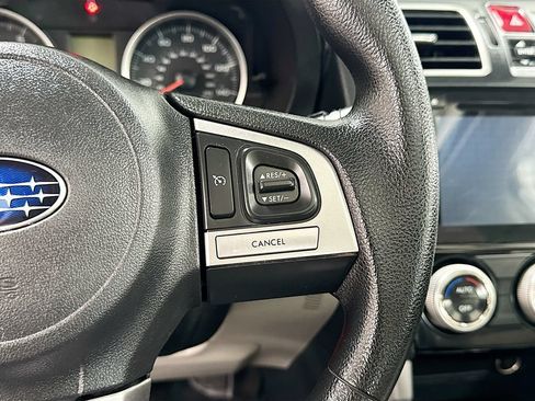 Used 2018 Subaru Forester 2.5i Premium w/ All-Weather Package AWD/4WD image 9