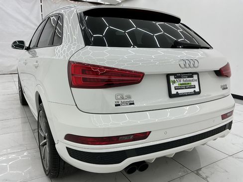 Used 2018 Audi Q3 2.0T Premium AWD/4WD image 9