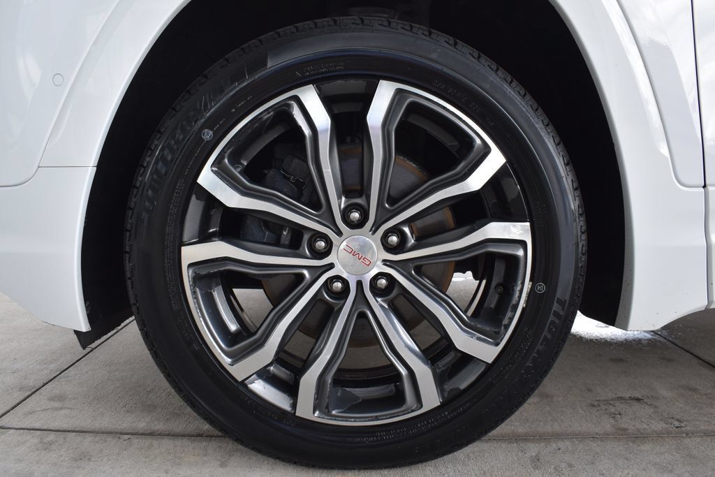 Used 2018 GMC Terrain Denali w/ Advanced Safety Package FWD image 13