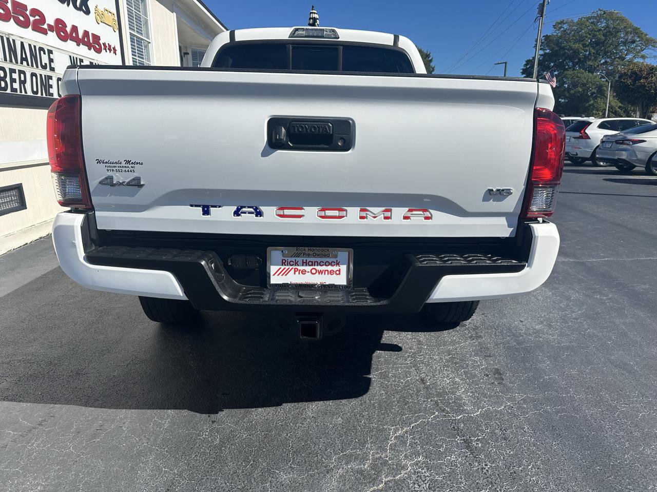 Used 2022 Toyota Tacoma SR AWD/4WD image 5
