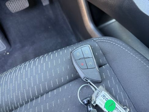 Used 2025 Chevrolet Equinox LT FWD image 25