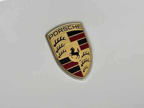 Certified 2025 Porsche Macan image 60