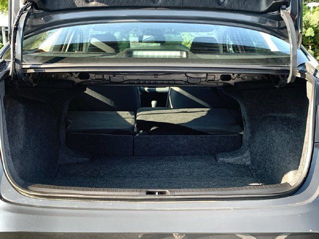 Used 2026 Toyota Corolla LE FWD image 39