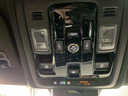 New 2026 Chevrolet Suburban Z71 w/ Comfort Package image 31