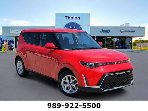 Used 2024 Kia Soul LX w/ Option Group 015 FWD image 1
