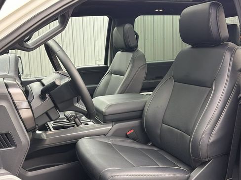 Used 2026 Ford F150 Lariat AWD/4WD image 32