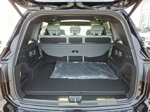 Used 2026 Mercedes-Benz GLB 250 4MATIC image 23