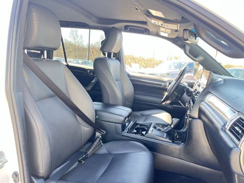 Used 2023 Lexus GX 460 Premium w/ Premium Plus Package image 27