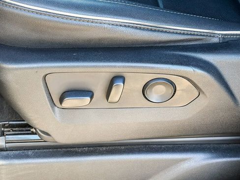 Used 2023 Chevrolet Suburban Premier image 48