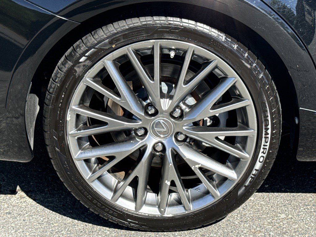 Used 2017 Lexus IS 200t RWD image 10