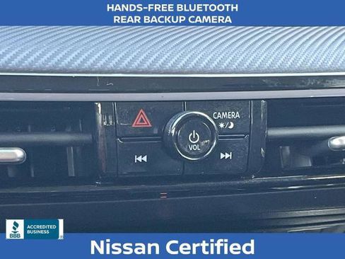 Certified 2025 Nissan Kicks SR image 5
