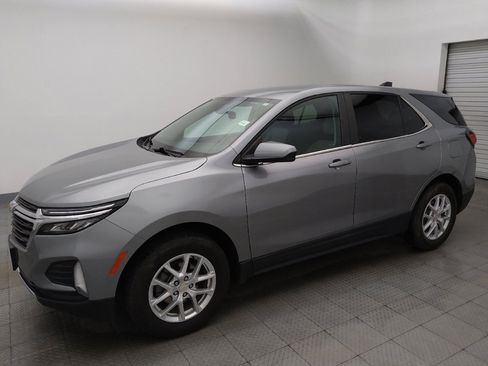 Used 2023 Chevrolet Equinox LT w/ Driver Convenience Package AWD/4WD image 2