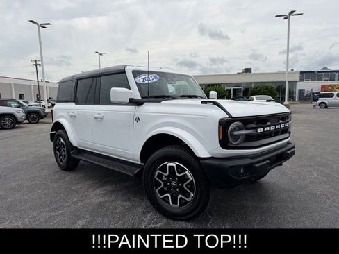 Used 2025 Ford Bronco Outer Banks AWD/4WD image 2