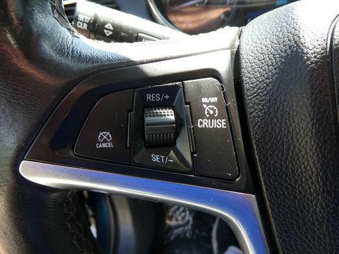 Used 2020 Buick Encore Preferred w/ Safety Package FWD image 12
