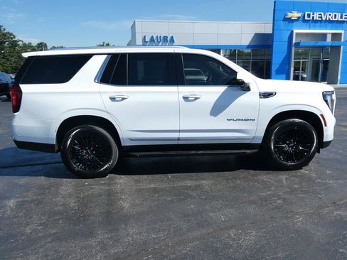 Used 2025 GMC Yukon Elevation AWD/4WD image 4
