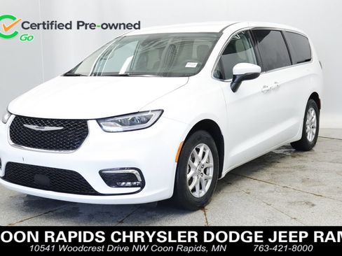 Certified 2023 Chrysler Pacifica Touring-L FWD image 1