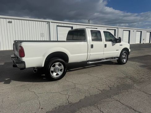 Used 2006 Ford F350 Lariat image 22