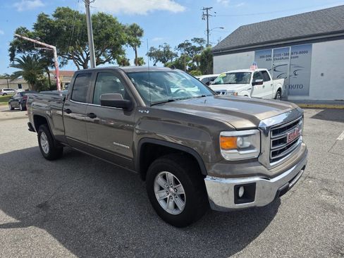 Used 2014 GMC Sierra 1500 SLE w/ SLE Value Package AWD/4WD image 2