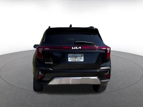 Used 2025 Kia Seltos S FWD image 12