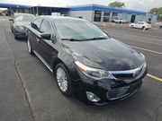 Used 2014 Toyota Avalon Limited w/ Technology Package FWD image 3