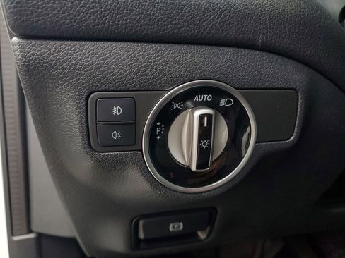 Used 2019 Mercedes-Benz GLA 250 4MATIC w/ Premium Package image 14