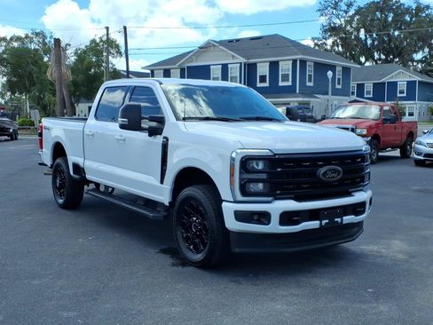 Used 2024 Ford F250 XLT w/ Black Appearance Package AWD/4WD image 7