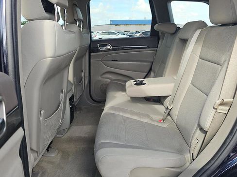 Used 2011 Jeep Grand Cherokee Laredo image 10