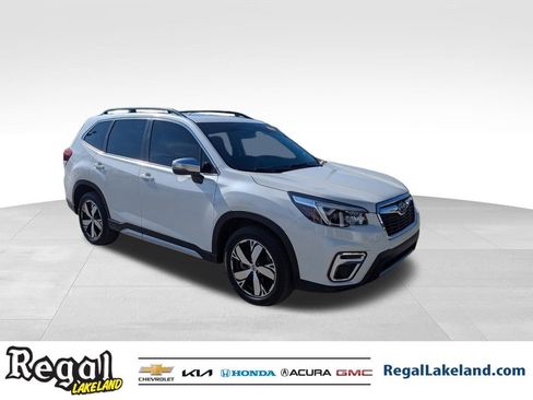Used 2021 Subaru Forester Touring image 2