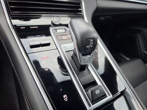 Used 2018 Porsche Panamera 4S AWD/4WD image 31
