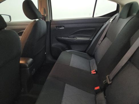 Used 2025 Nissan Versa SV FWD image 18