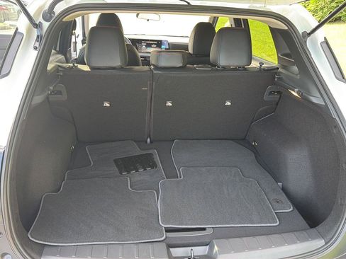Used 2025 Nissan Kicks SR FWD image 31