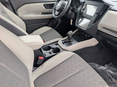 Certified 2025 Subaru Forester image 19