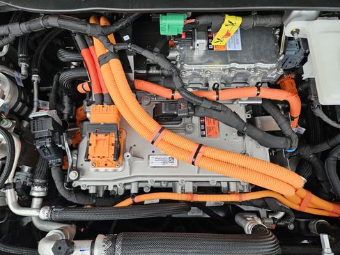 New 2027 Chevrolet Bolt LT w/ Comfort Package FWD image 20