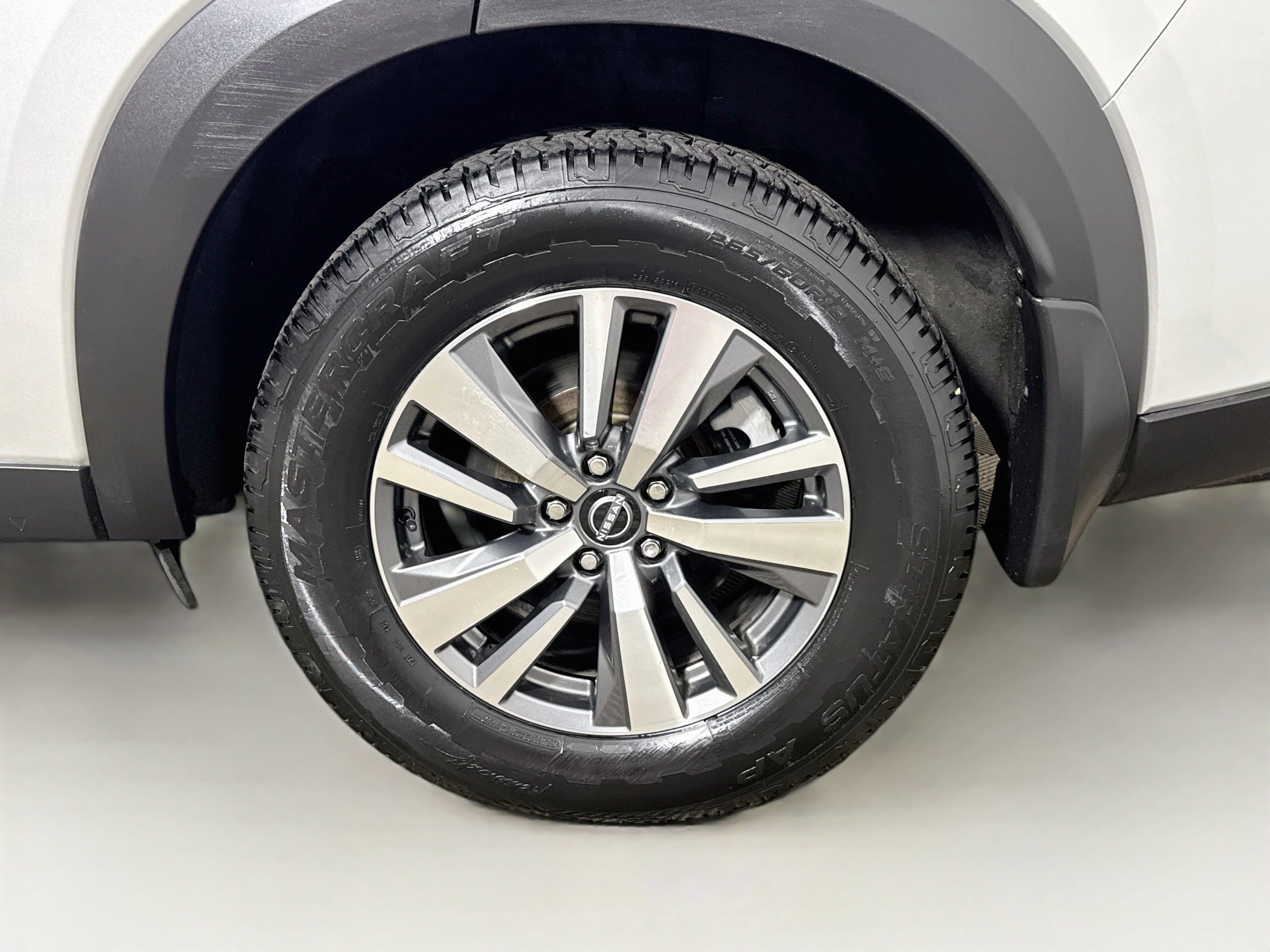 Used 2024 Nissan Pathfinder SL AWD/4WD image 26