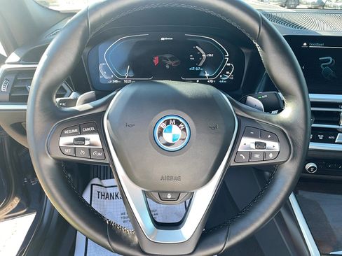 Certified 2022 BMW 330e xDrive w/ Premium Package image 10