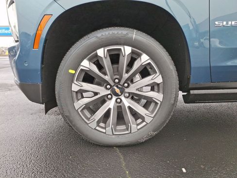 New 2026 Chevrolet Suburban High Country image 35