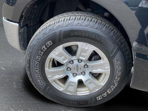 Used 2019 Nissan Titan SV AWD/4WD image 33