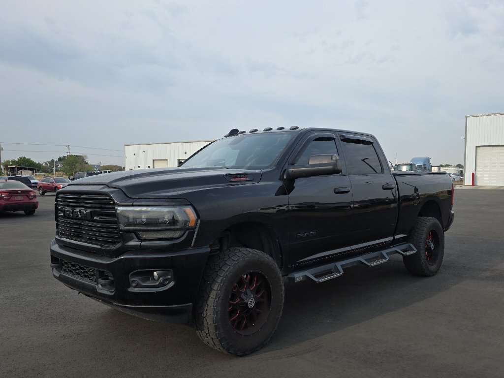 Used 2019 RAM 2500 Big Horn w/ Black Appearance Package AWD/4WD image 3