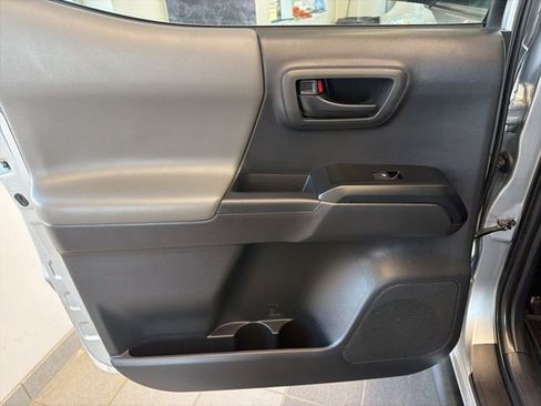 Used 2023 Toyota Tacoma SR AWD/4WD image 16