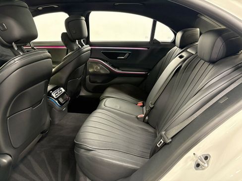 Used 2023 Mercedes-Benz S 500 4MATIC w/ AMG Line image 28